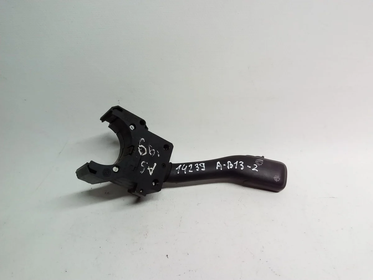 Переключатель стеклоочистителей Volkswagen Passat B5 (1996—2001)