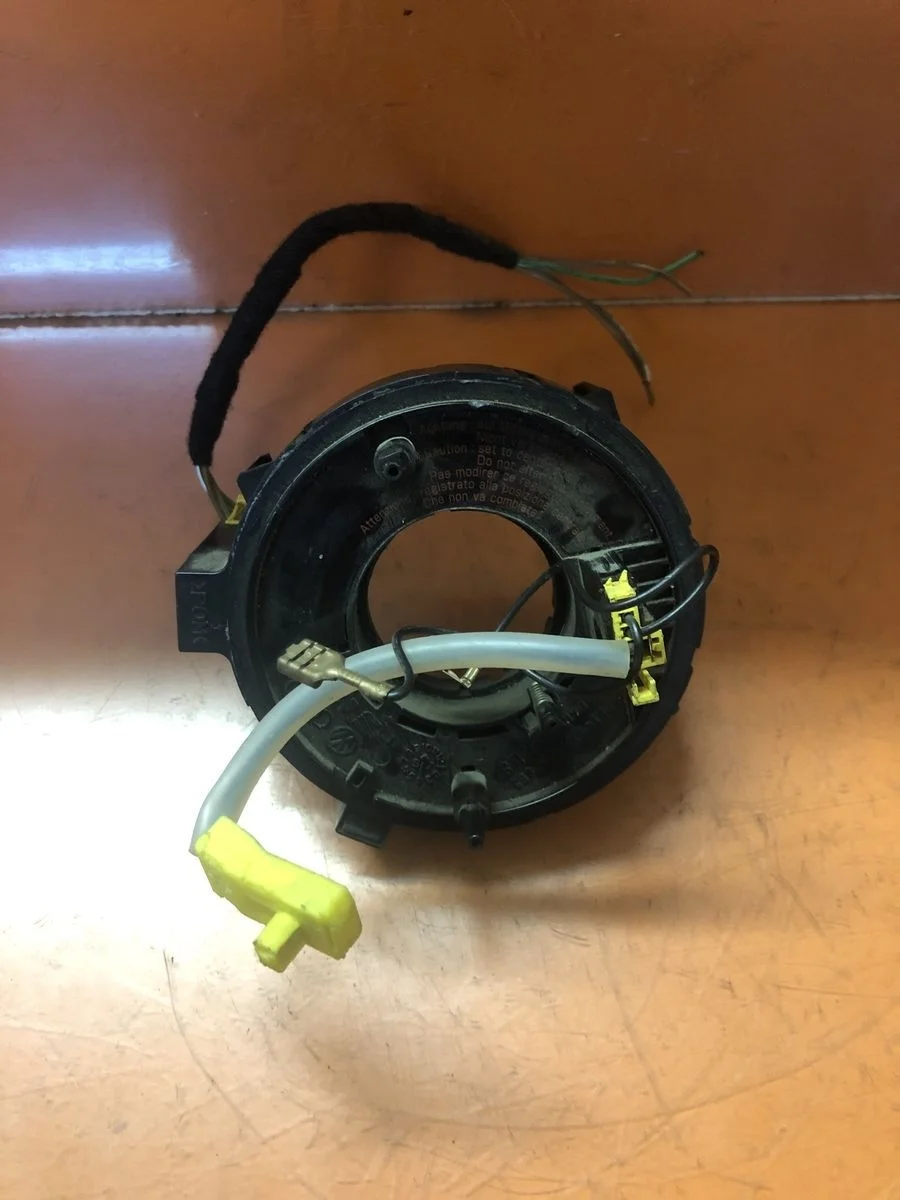 Кольцо (шлейф ) SRS Volkswagen Passat B5 (1996—2001)