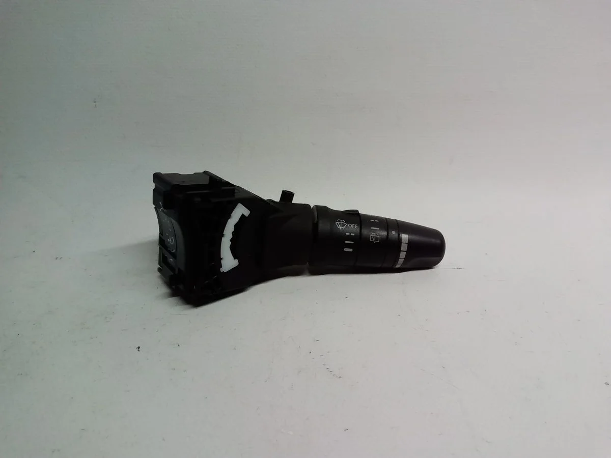 Переключатель стеклоочистителей Nissan X-Trail I (2000—2007)