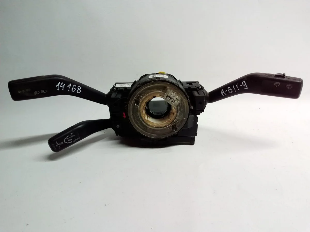 Блок подрулевых переключателей (стрекоза) Volkswagen Passat B6 (2005—2010)