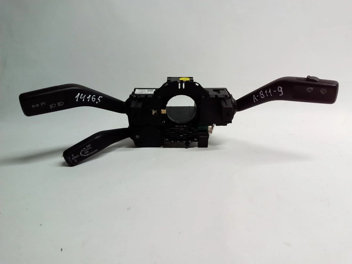 Блок подрулевых переключателей (стрекоза) Volkswagen Passat B6 (2005—2010)