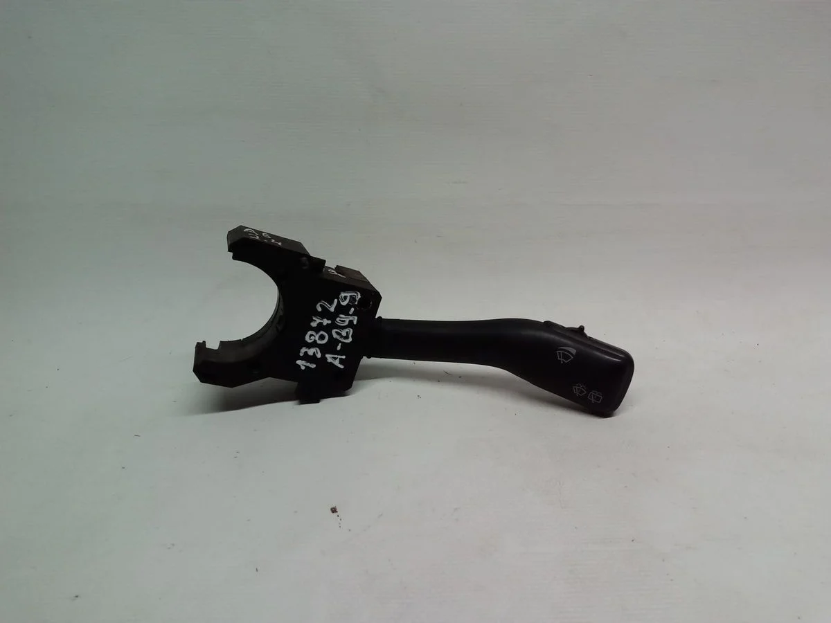 Переключатель стеклоочистителей Volkswagen Passat B5 (1996—2001)