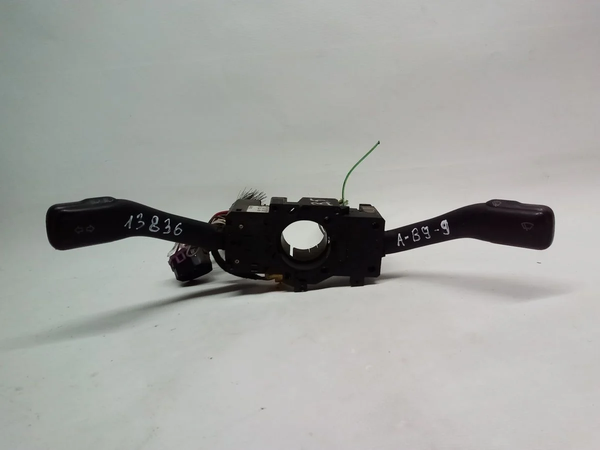 Блок подрулевых переключателей (стрекоза) Audi A6 Allroad Quattro C5 (2000—2006)