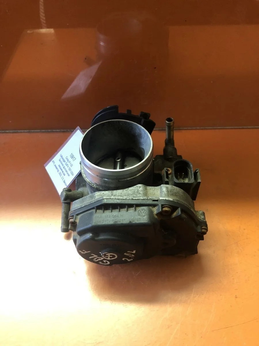 Заслонка дроссельная механическая Volkswagen Golf Mk4 (1997—2006)