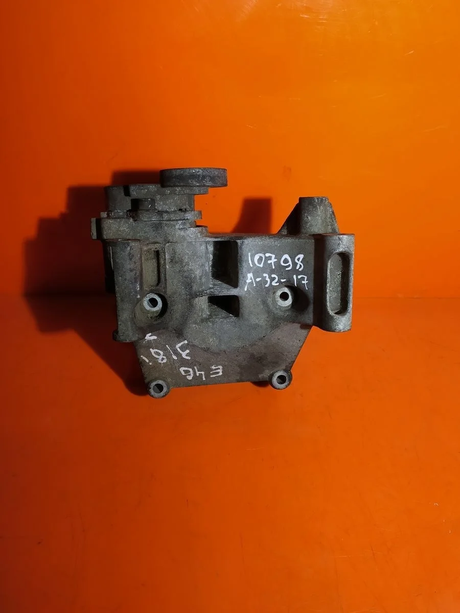 Кронштейн компрессора кондиционера BMW 3 серия E46 (1998—2003)