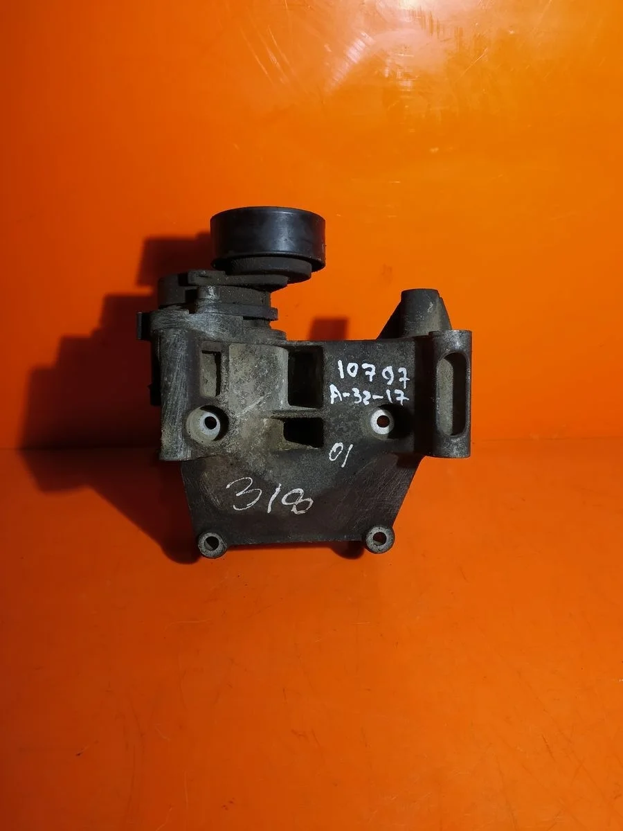 Кронштейн компрессора кондиционера BMW 3 серия E46 (1998—2003)