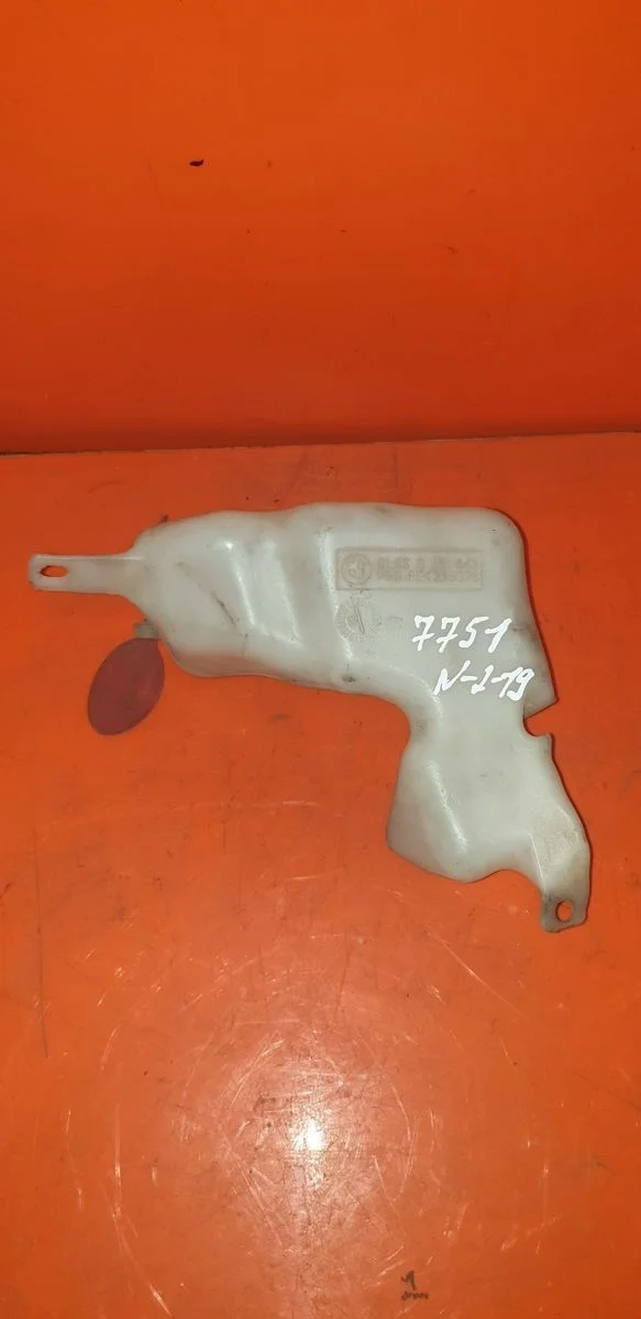 Бачок омывателя BMW 5 серия E39 (1995—2000)