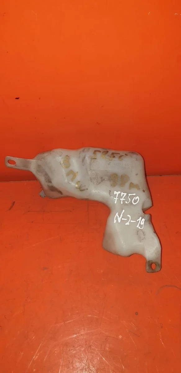 Бачок омывателя BMW 5 серия E39 (1995—2000)