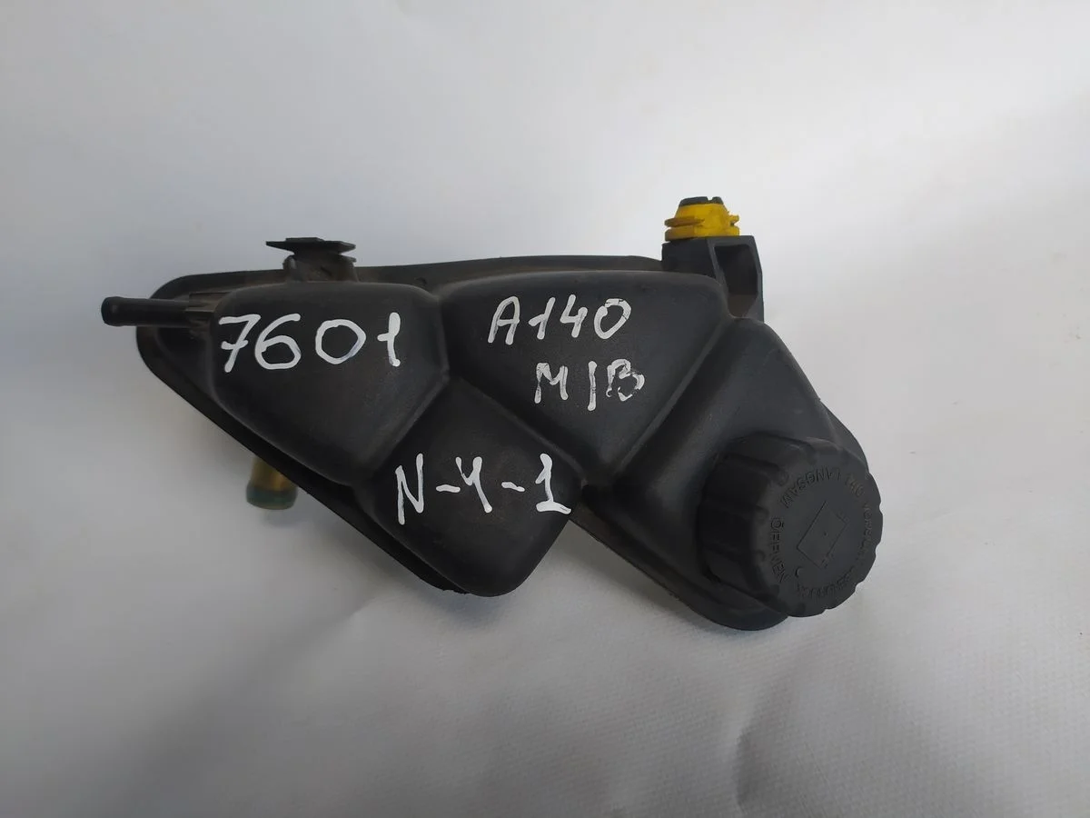 Бачок расширительный Mercedes-Benz A-класс W168 (1997—2001)