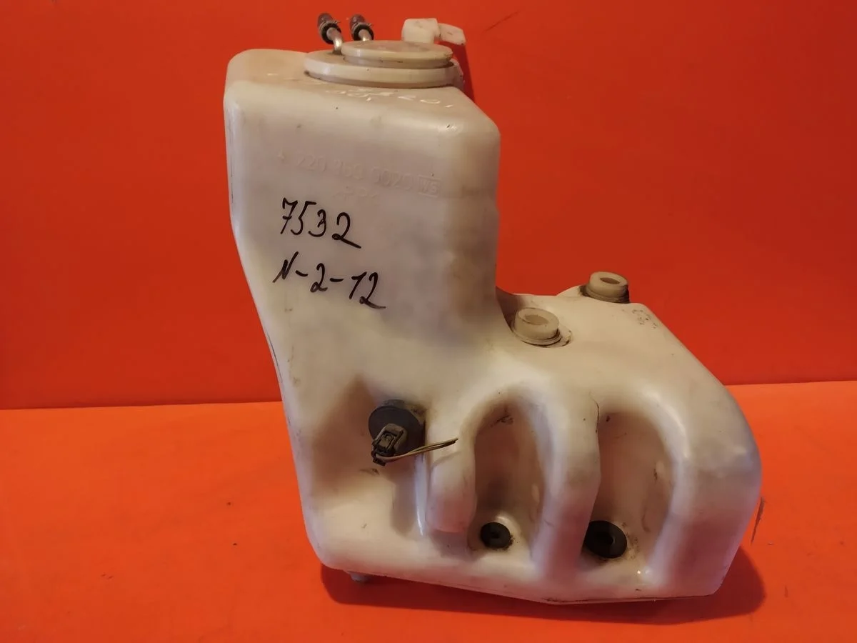 Бачок омывателя Mercedes-Benz S-класс W220 (1998—2005)