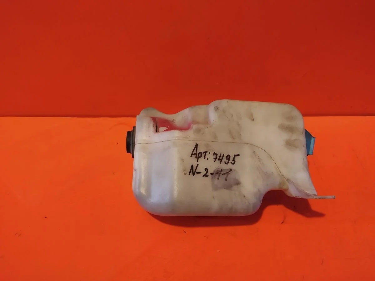 Бачок омывателя Audi A3 8L рестайлинг (2000—2003)