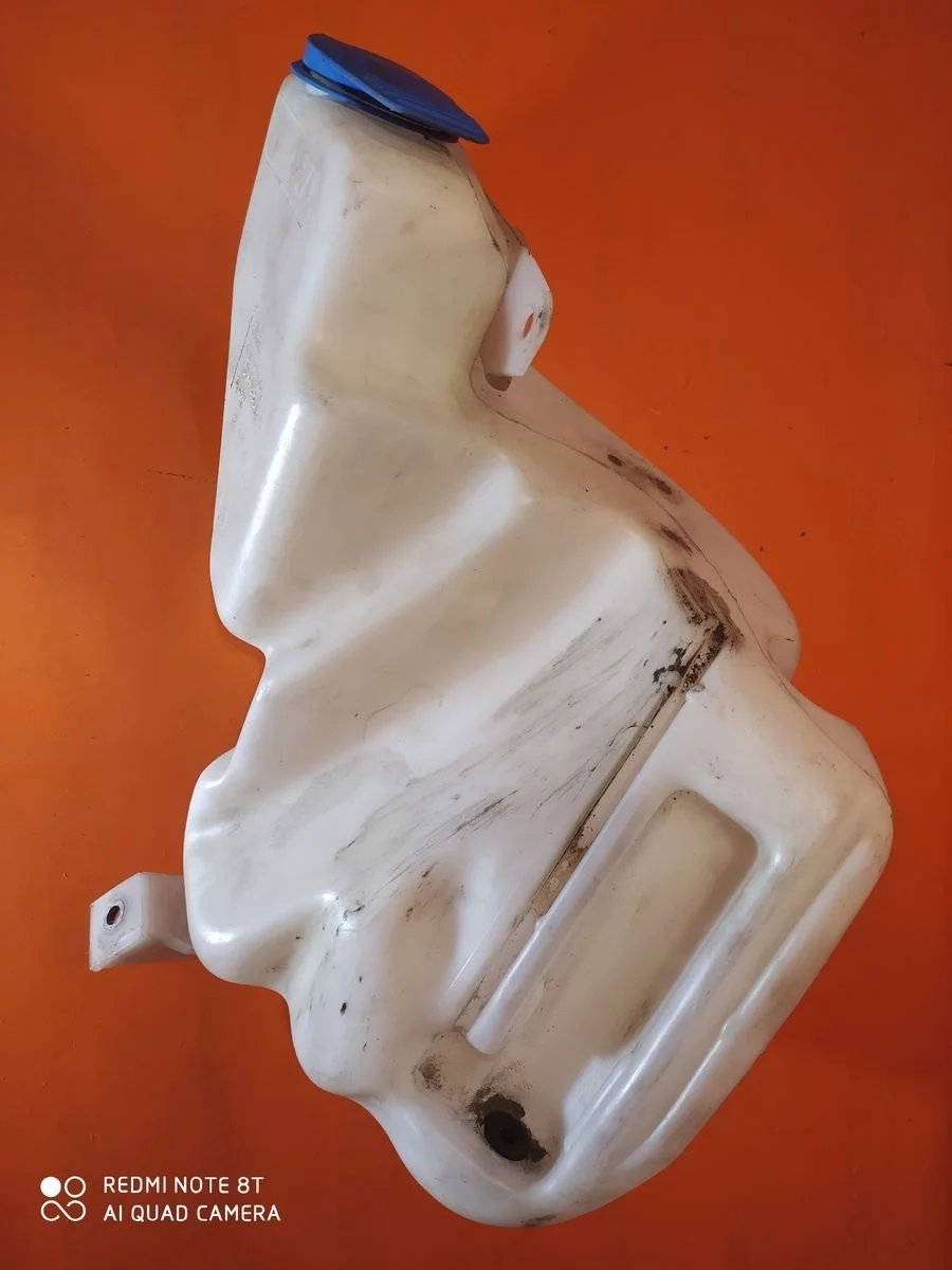 Бачок омывателя Audi A6 C5 (1997—2001)