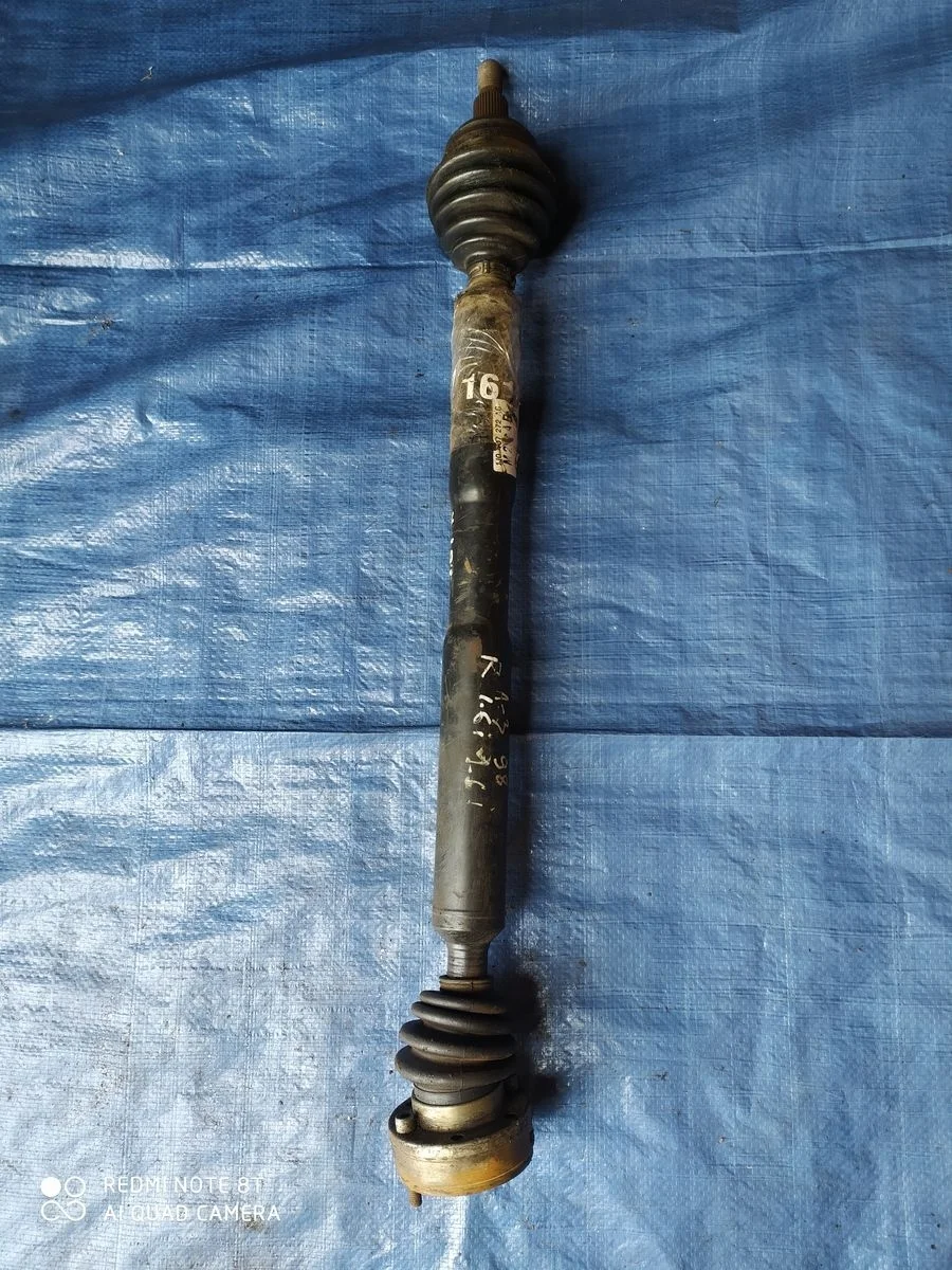 Для Audi A3 8L  1.6L мкпп привод правый