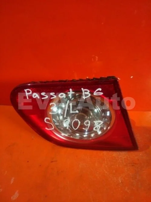 Фонарь задний внутренний левый Volkswagen Passat B6 (2005—2010)