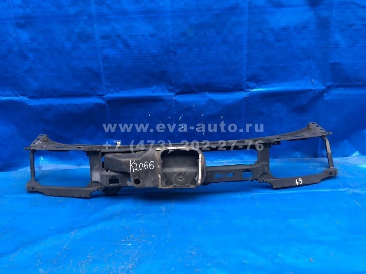 Панель передняя ( рамка ) Volkswagen Passat B3 (1988—1993)