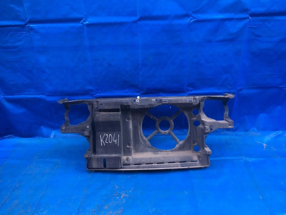 Панель передняя ( рамка ) Volkswagen Golf Mk3 (1991—2000)