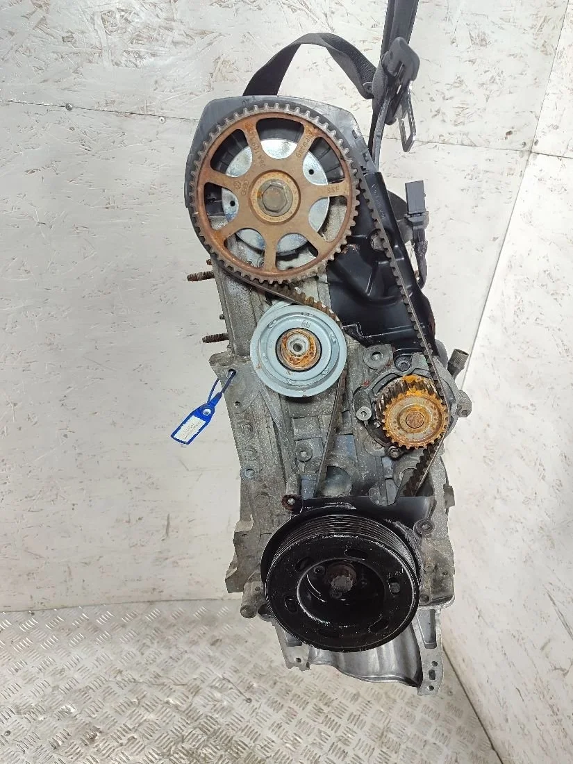 Двигатель AHL Audi A4 B5 (S4,RS4) 1.6 Бензин