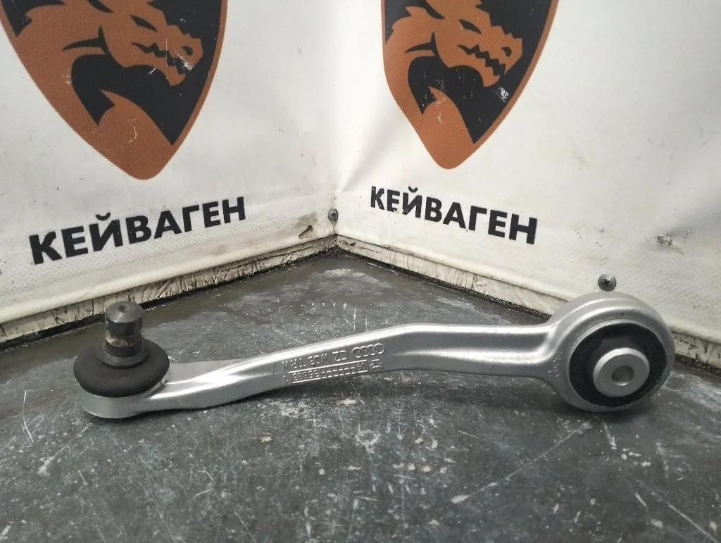 Рычаг подвески верхний Audi A4 2009 B8