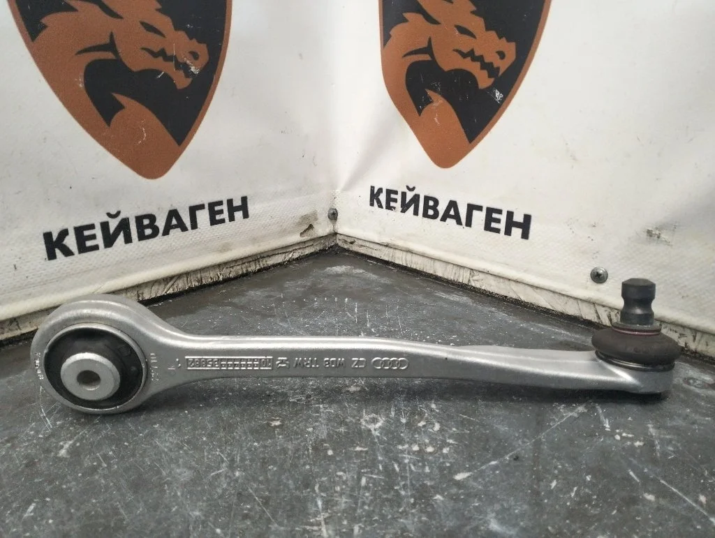 Рычаг подвески верхний Audi Q5 2010 8R