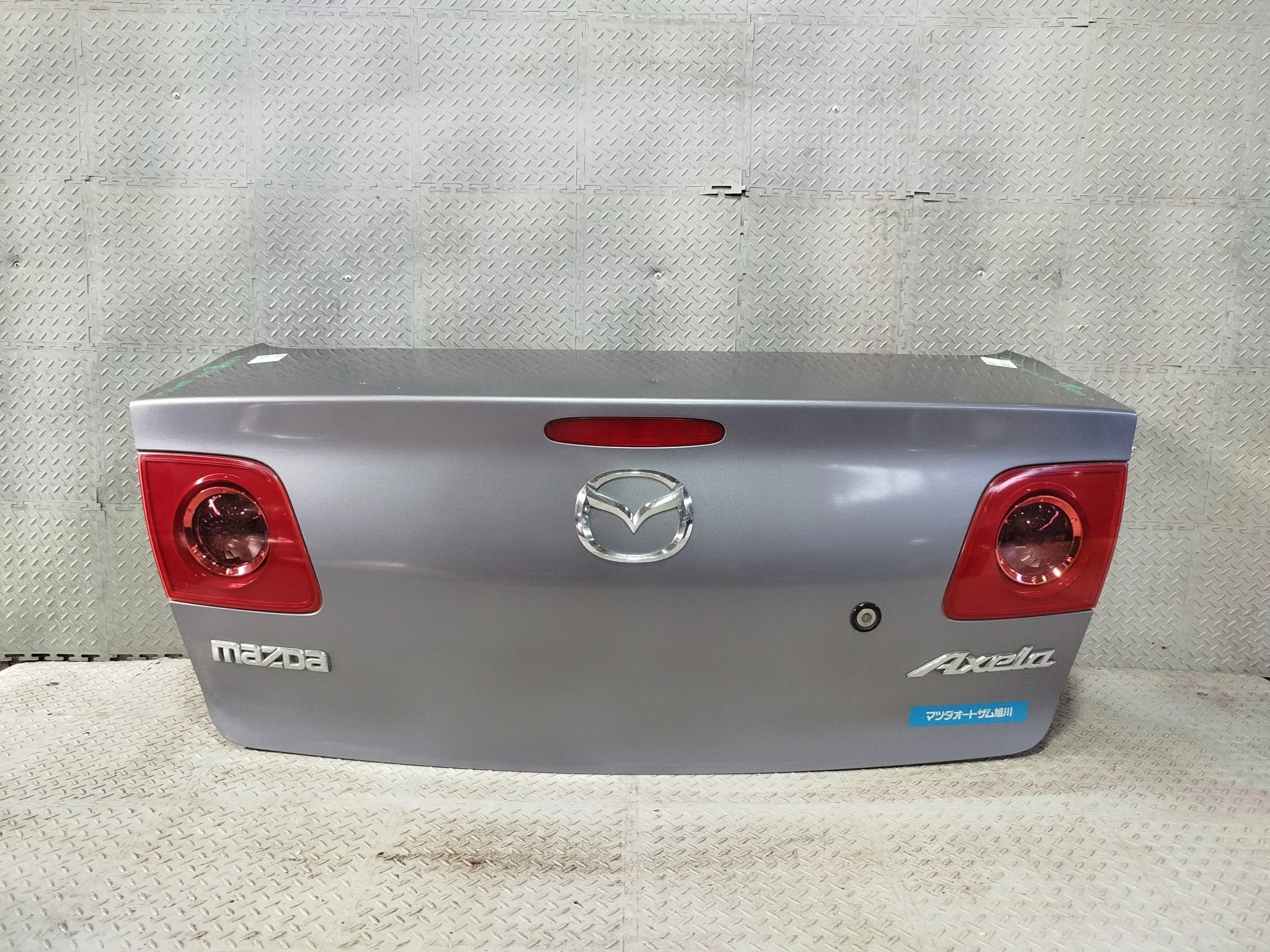 КРЫШКА БАГАЖНИКА MAZDA AXELA MAZDA3 BK BK3P BK5P BKEP BNYV5261XA серый, 29Y XA6542