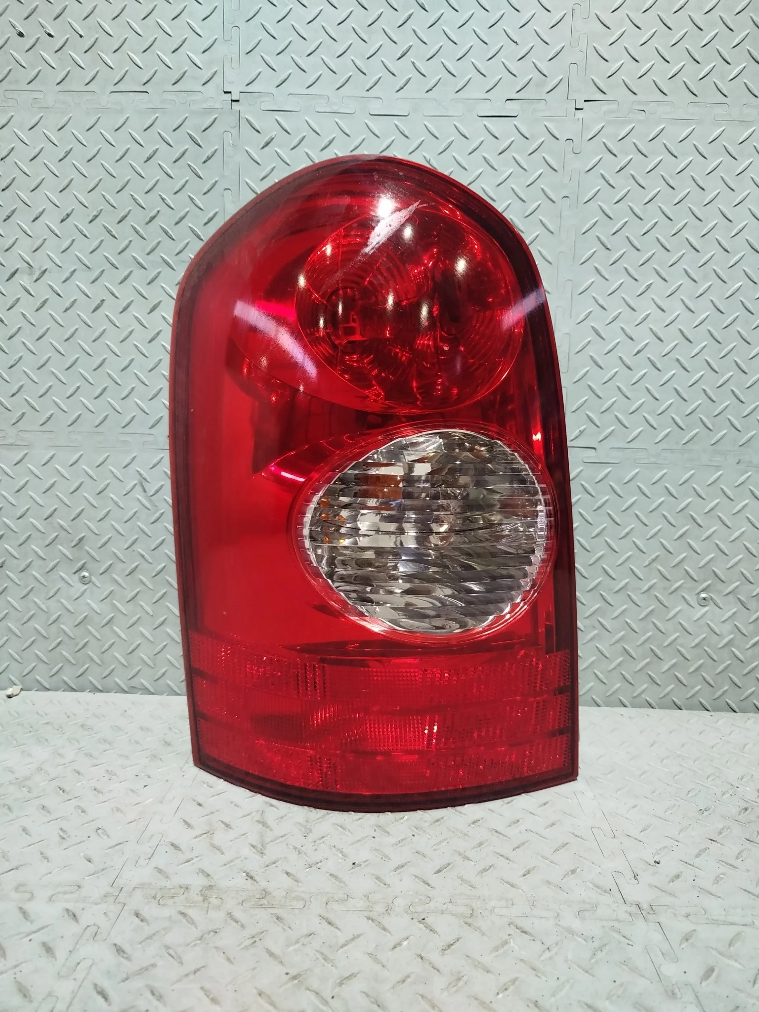 ФОНАРЬ MAZDA MPV LW3W LW5W LWEW LWFW 4947 2 МОДЕЛЬ ЛЕВЫЙ L12051160B S4000