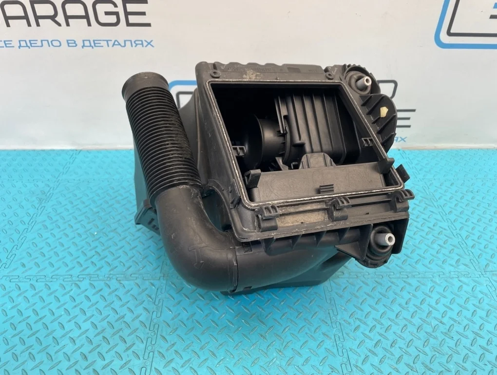 Корпус воздушного фильтра Mercedes-Benz A-Class 2010 A2660900101 W169 266.940 1.7