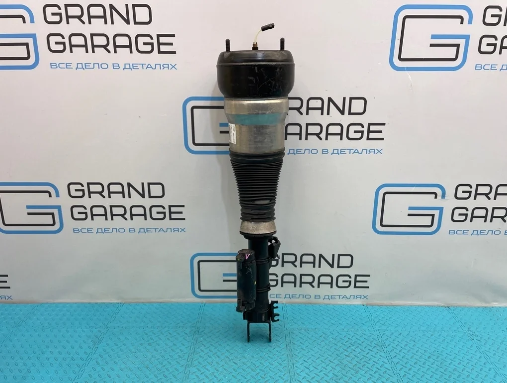 Пневмостойка Mercedes-Benz S-Class 2013 A2223204713 W222 278.929 4.7, передняя левая