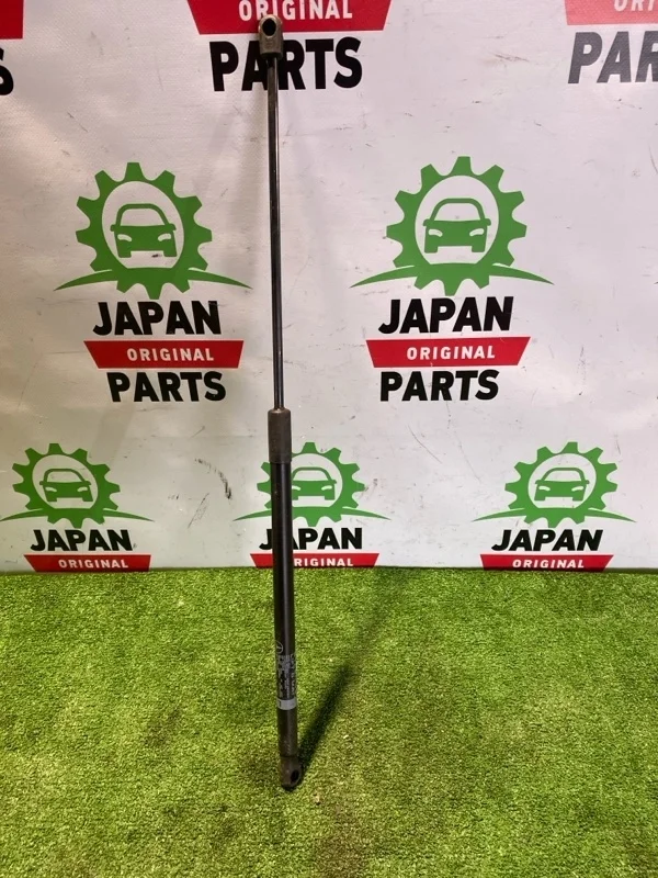 Амортизатор капота Mercedes-Benz Gle 2017 A1669802464 642.826, левый