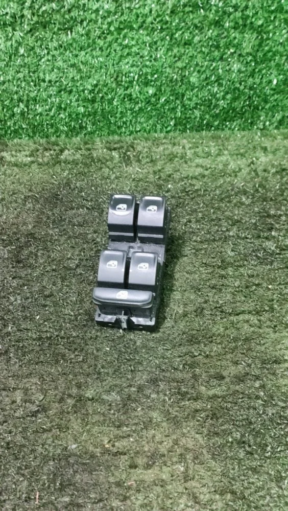 Блок управления стеклоподъемниками Volkswagen Tiguan 2021 5G0959857D 2 CZDA