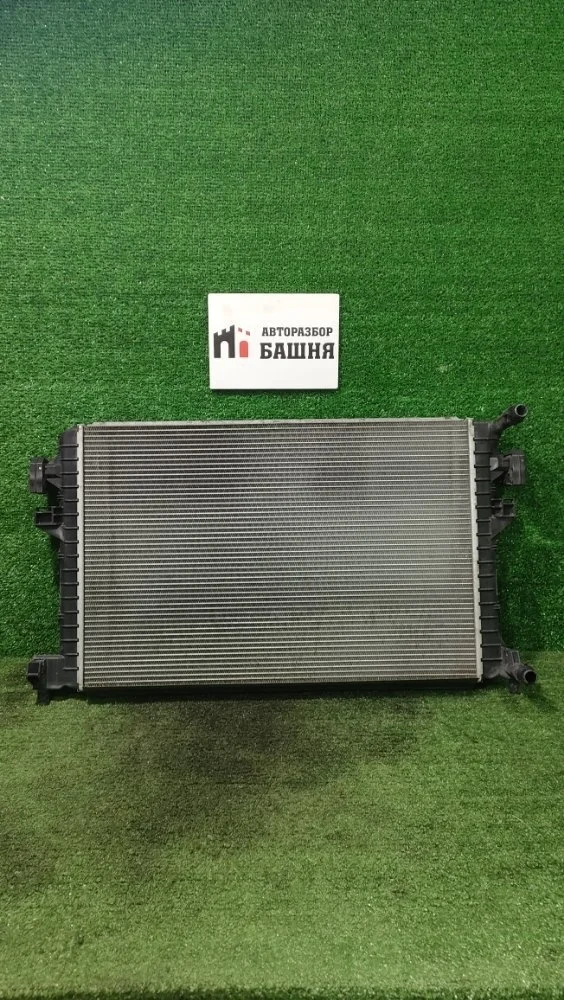 Радиатор охлаждения двс Volkswagen Tiguan 2021 5Q0121251GB 2 CZDA
