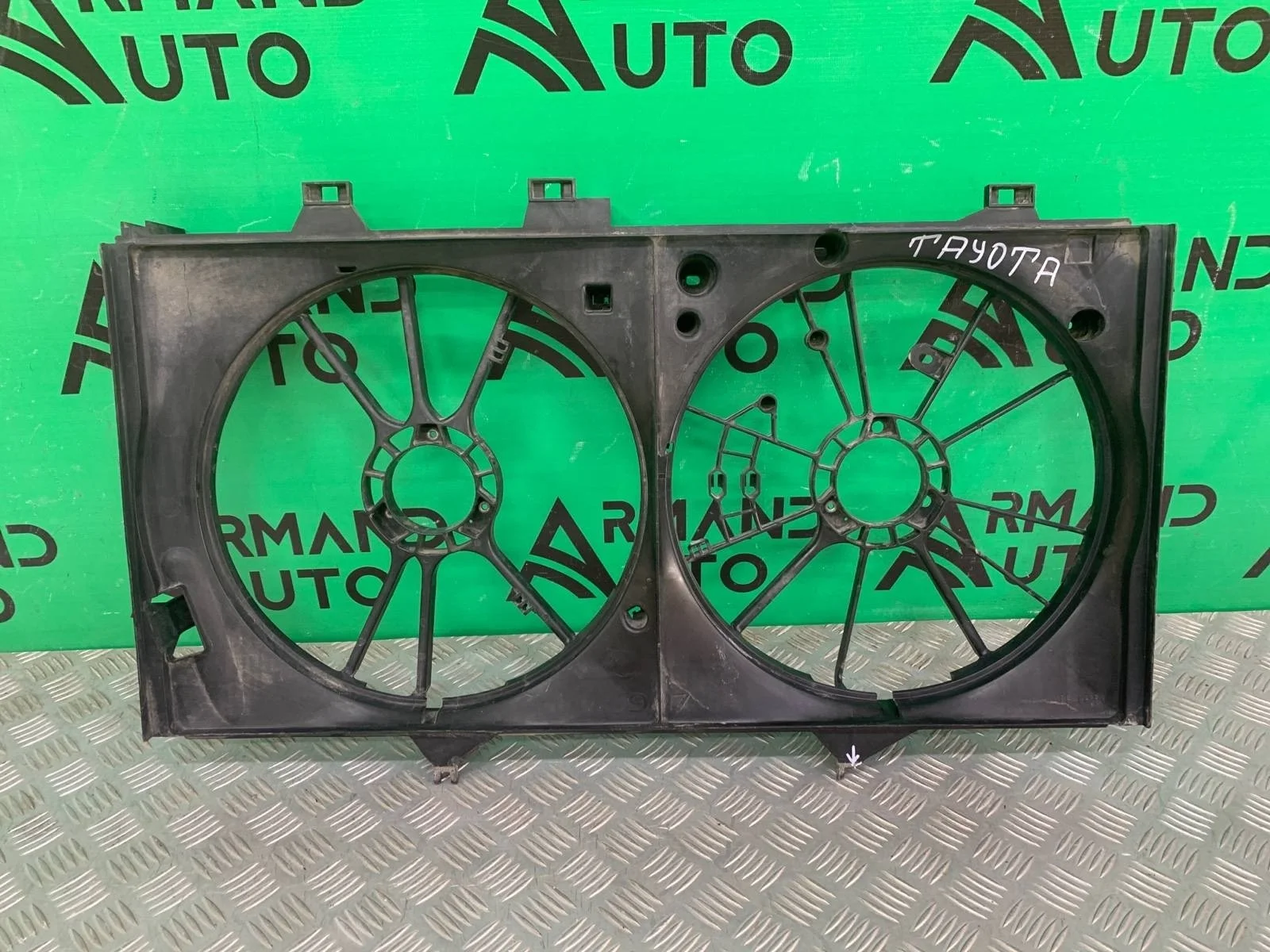 Диффузор вентилятора Toyota Camry 2011-2018 7 XV50