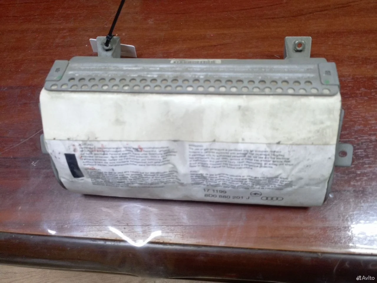 Подушка безопасности audi a4 8d0880201j