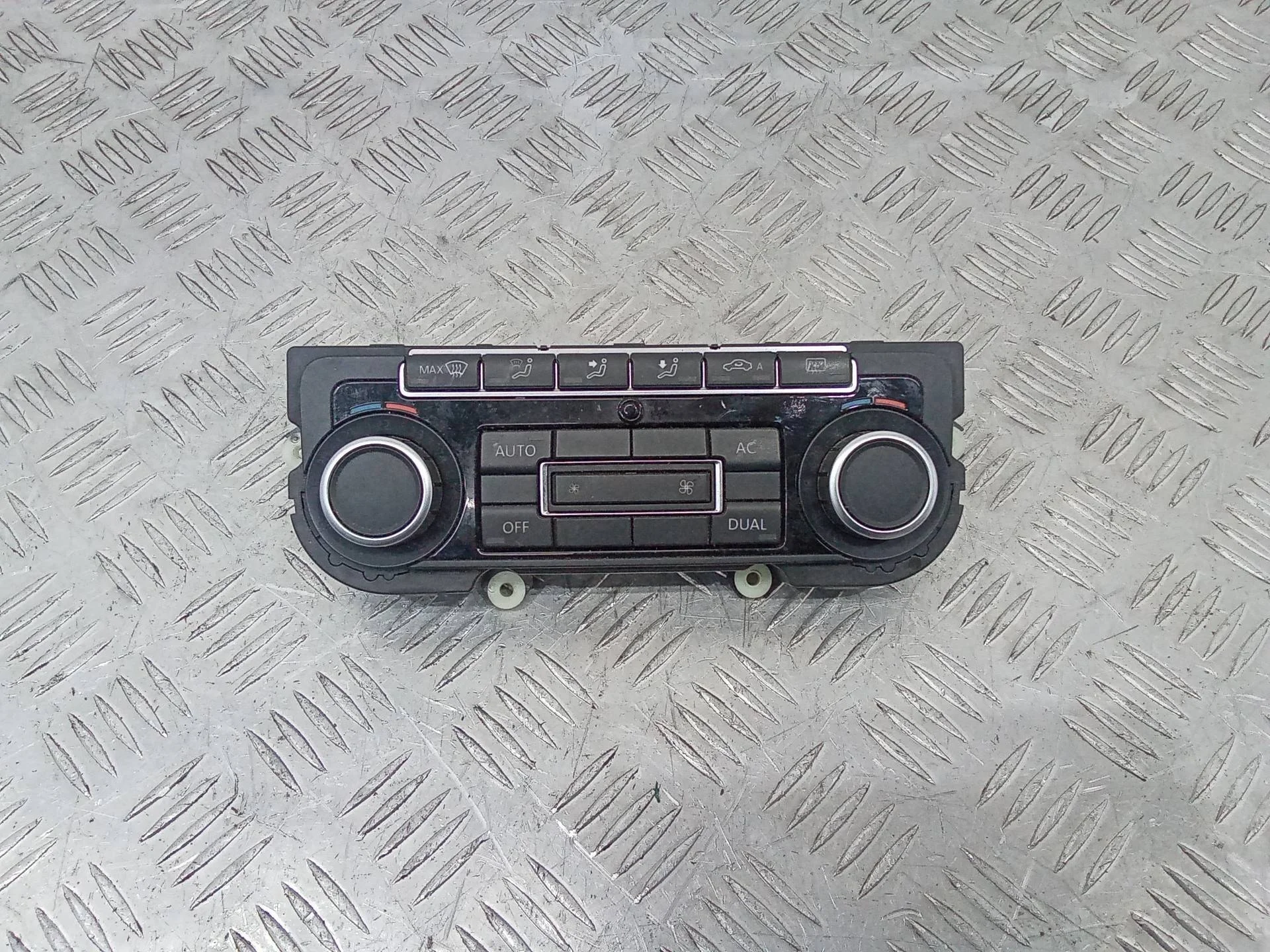 блок управления печки/климат-контроля Volkswagen Passat  B6 2010 5K0907044