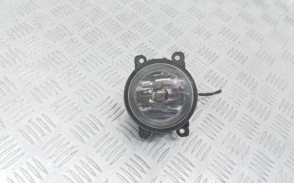 фара противотуманная правая Renault Laguna  3 поколение 2010 8200074008