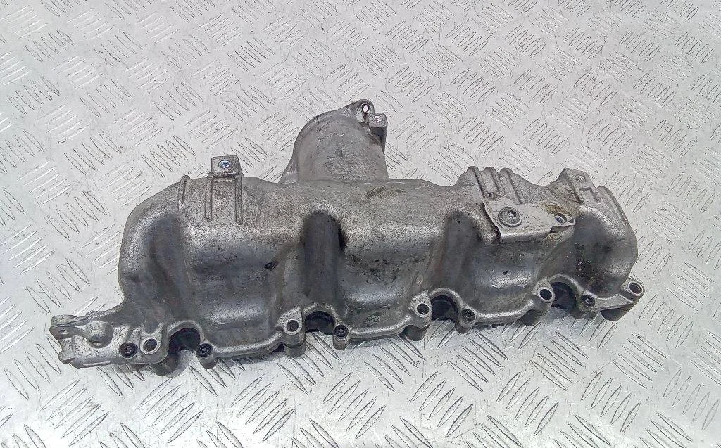 впускной коллектор Volkswagen Golf  7 поколение 2015 03L129711