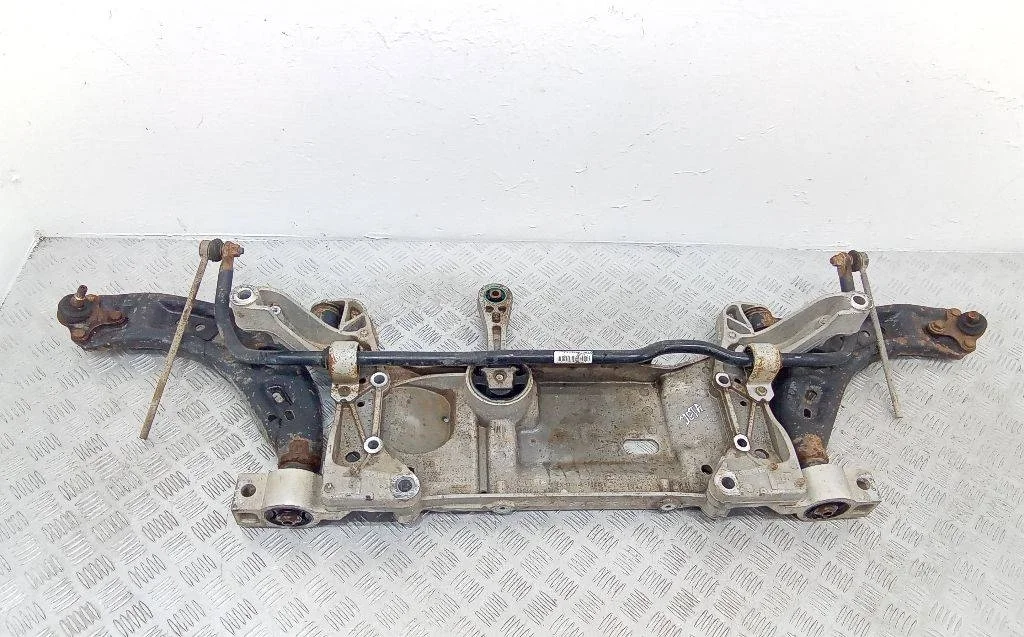 передняя балка (подрамник) Volkswagen Jetta  5 поколение 2005 1K0199369