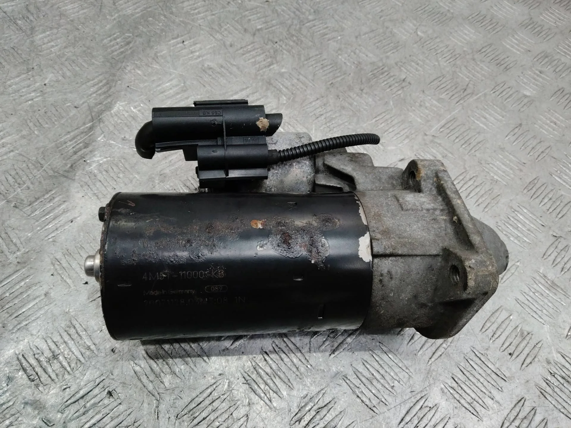 стартер Ford Focus  2 поколение 2006 4M5T11000KB