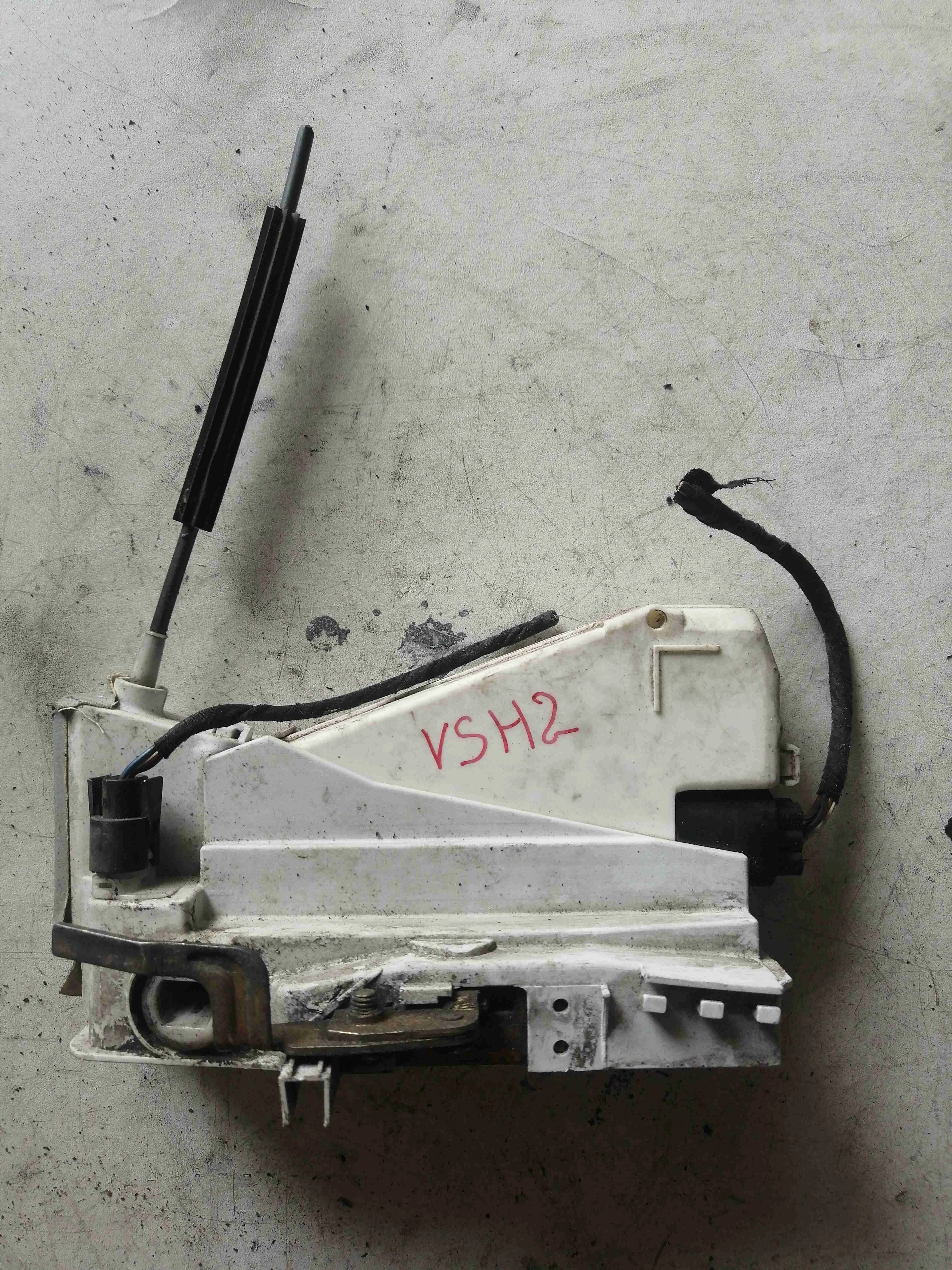 Замок двери передней правой Volkswagen Sharan 1(1995-2000) 1999 93bg220a20dd