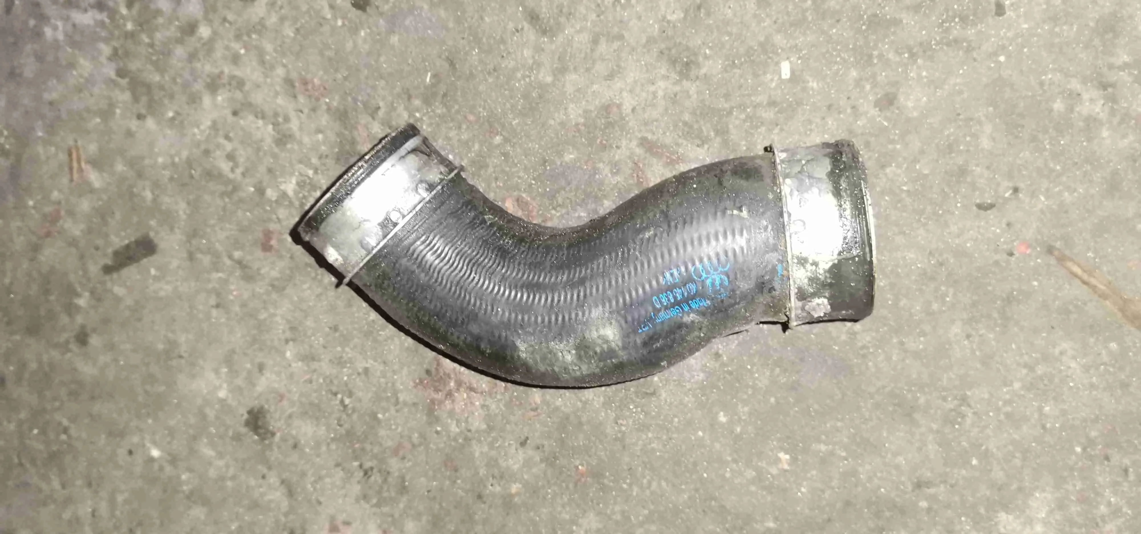 Патрубок интеркулера Volkswagen Touran 1(2003-2010) 2006 1K0145838D