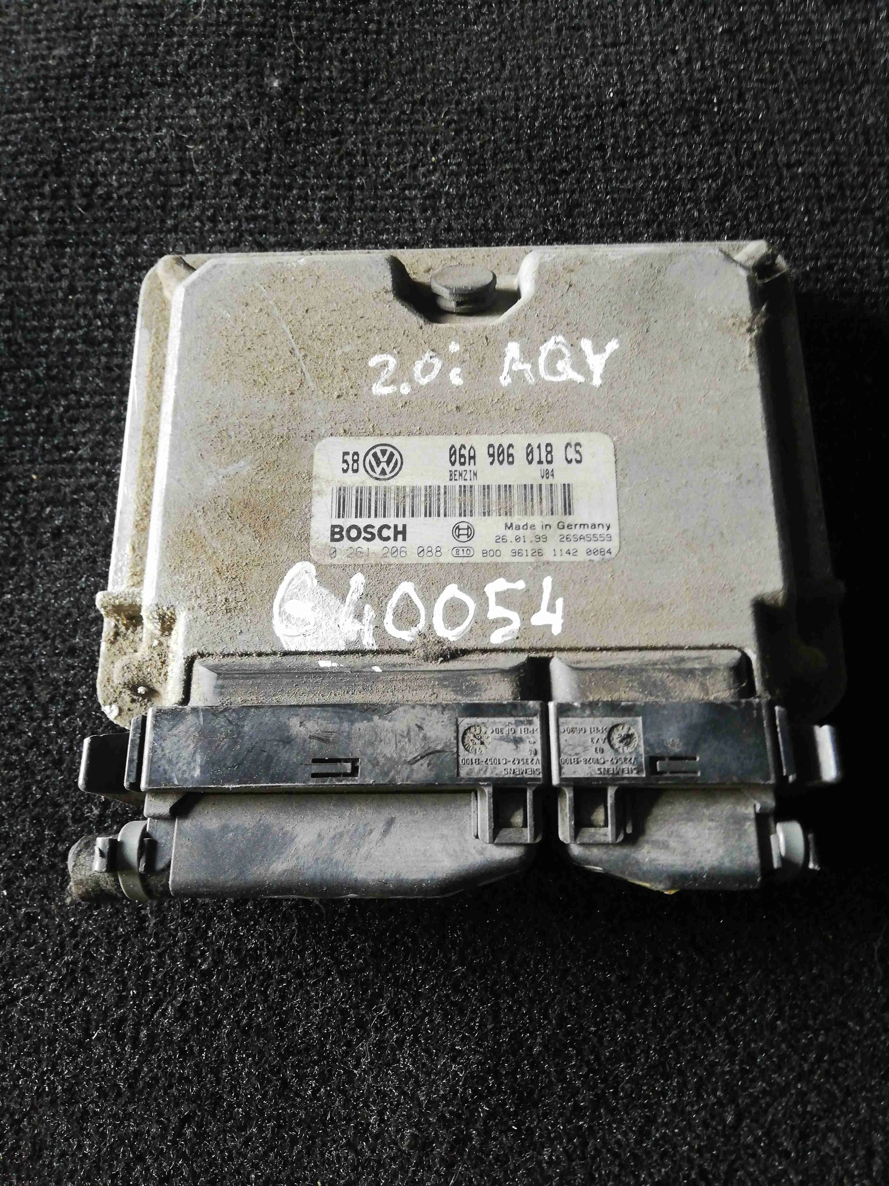 Блок управления двигателем (ЭБУ)) Volkswagen Golf 4(1997-2004) 2000 06a906018CS