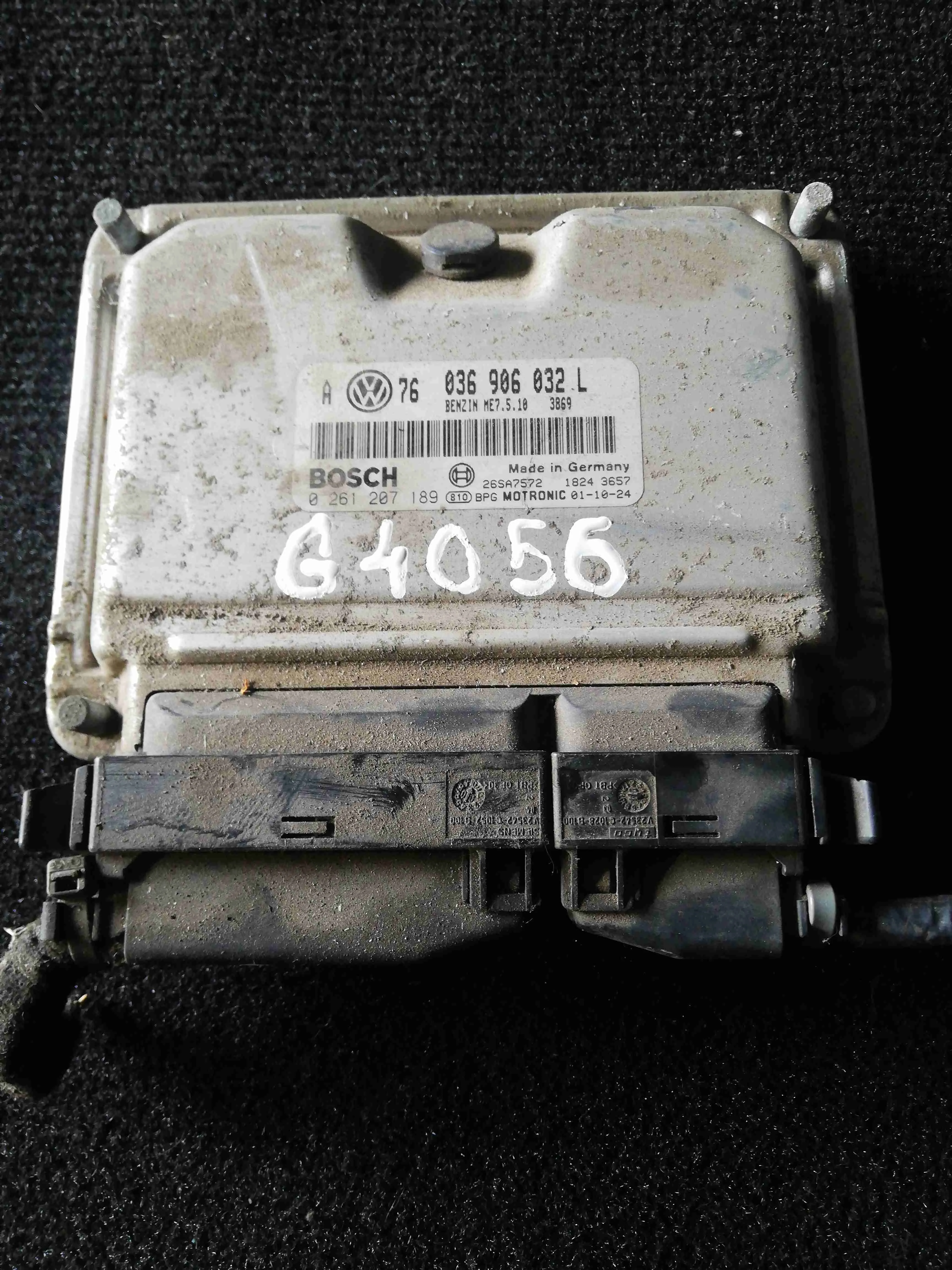 Блок управления двигателем (ЭБУ)) Volkswagen Golf 4(1997-2004) 2000 036906032L