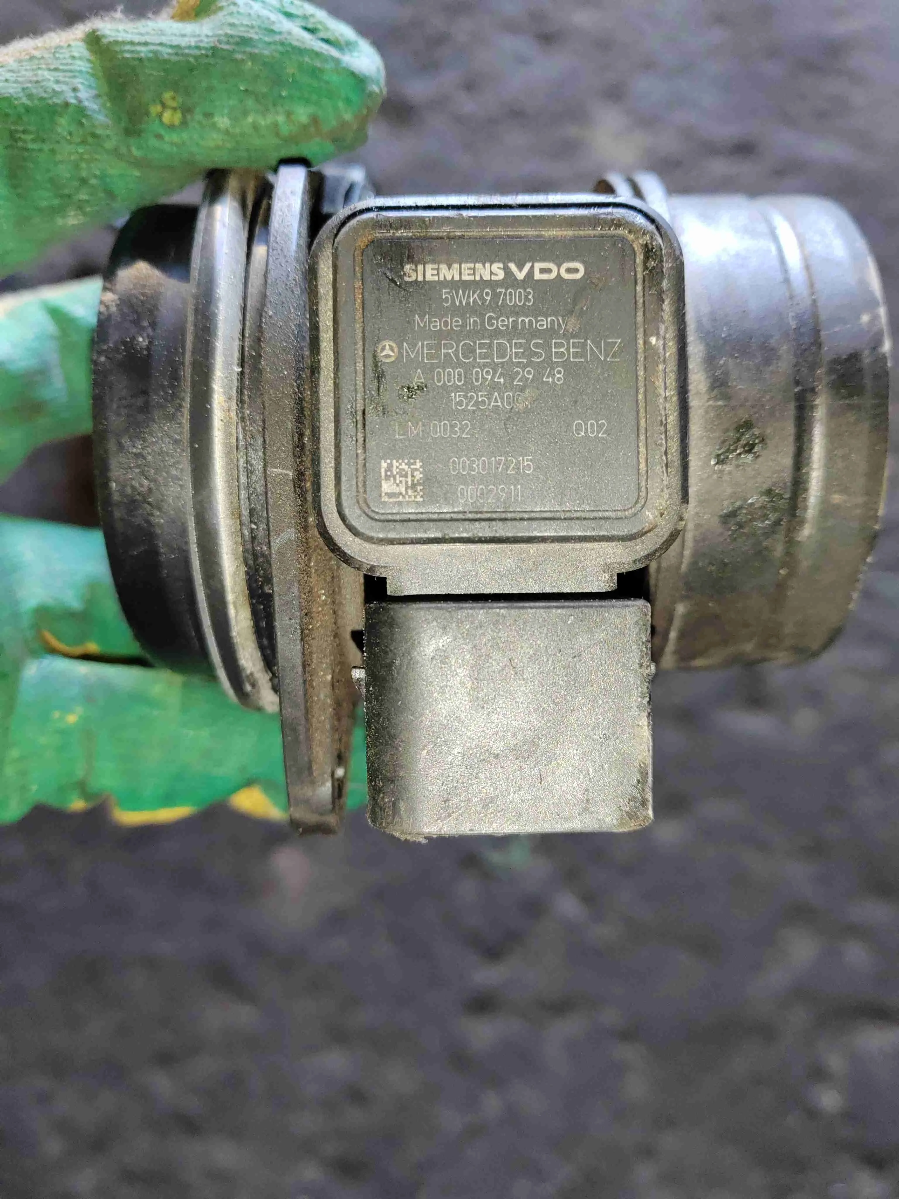 Расходомер воздуха Mercedes A W169 2005 A0000942948