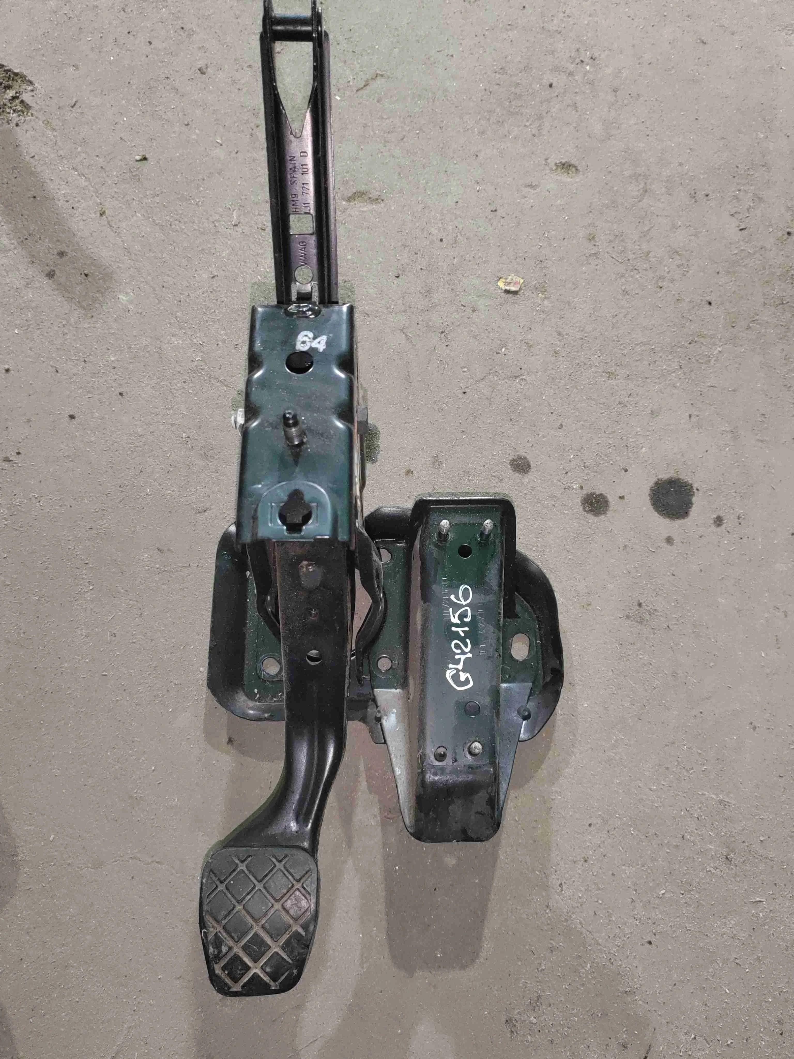 Педаль тормоза Volkswagen Golf 4(1997-2004) 2001 1J1721631C