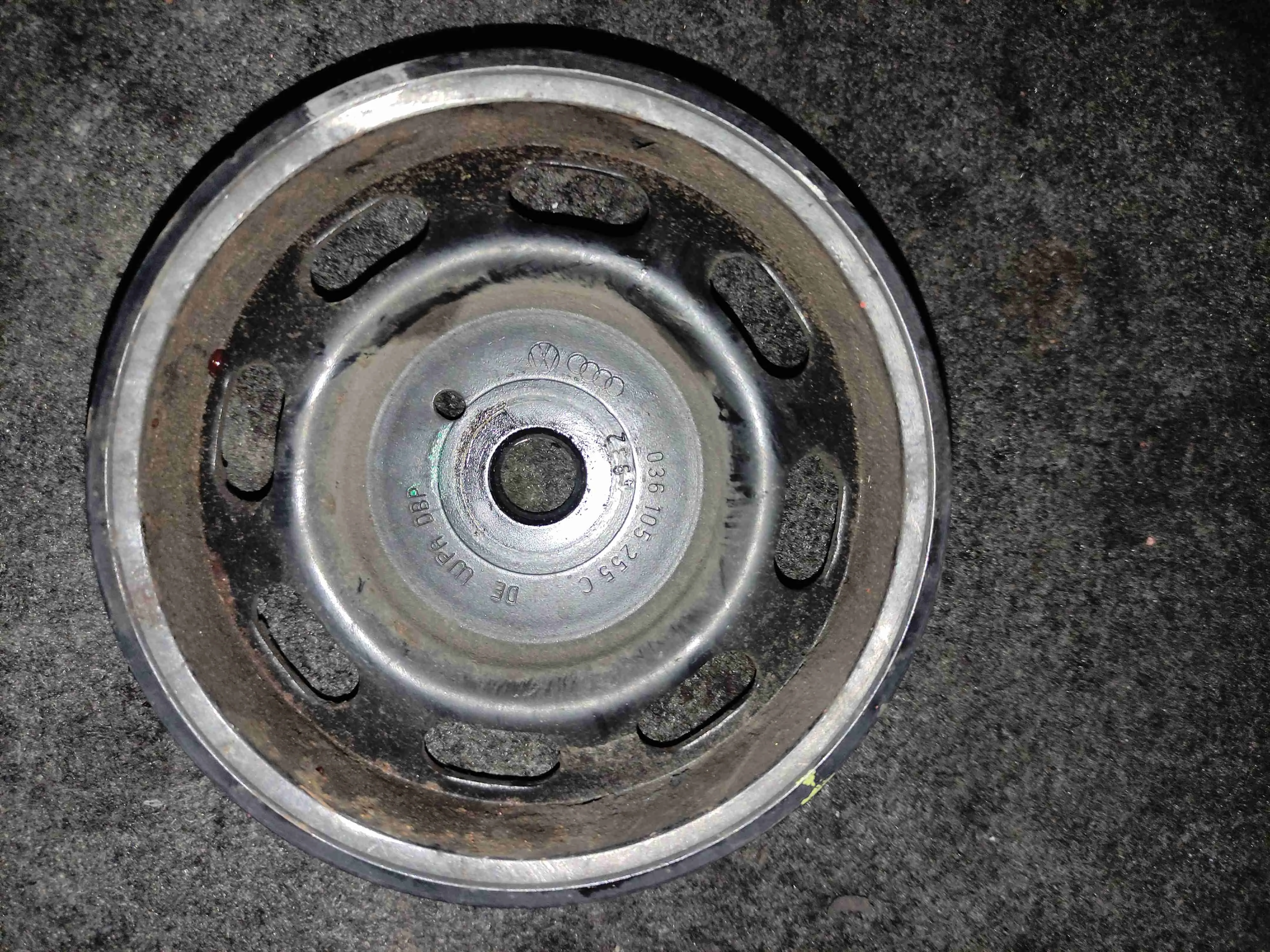 Шкив коленвала Volkswagen Golf 4(1997-2004) 2001 036105255c