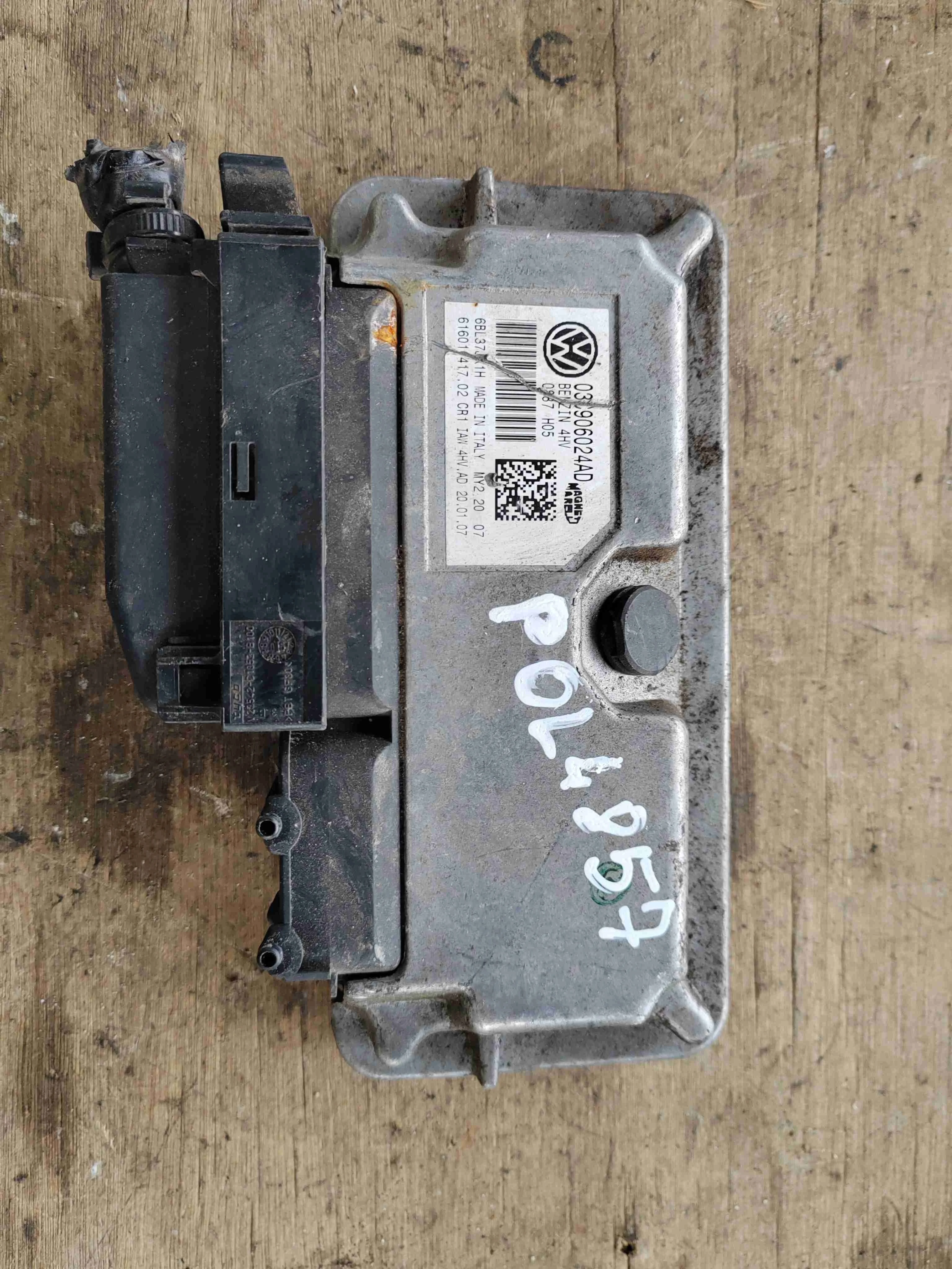 Блок управления двигателем (ЭБУ)) Volkswagen Golf 5(2004-2009) 2007 03C906024AD