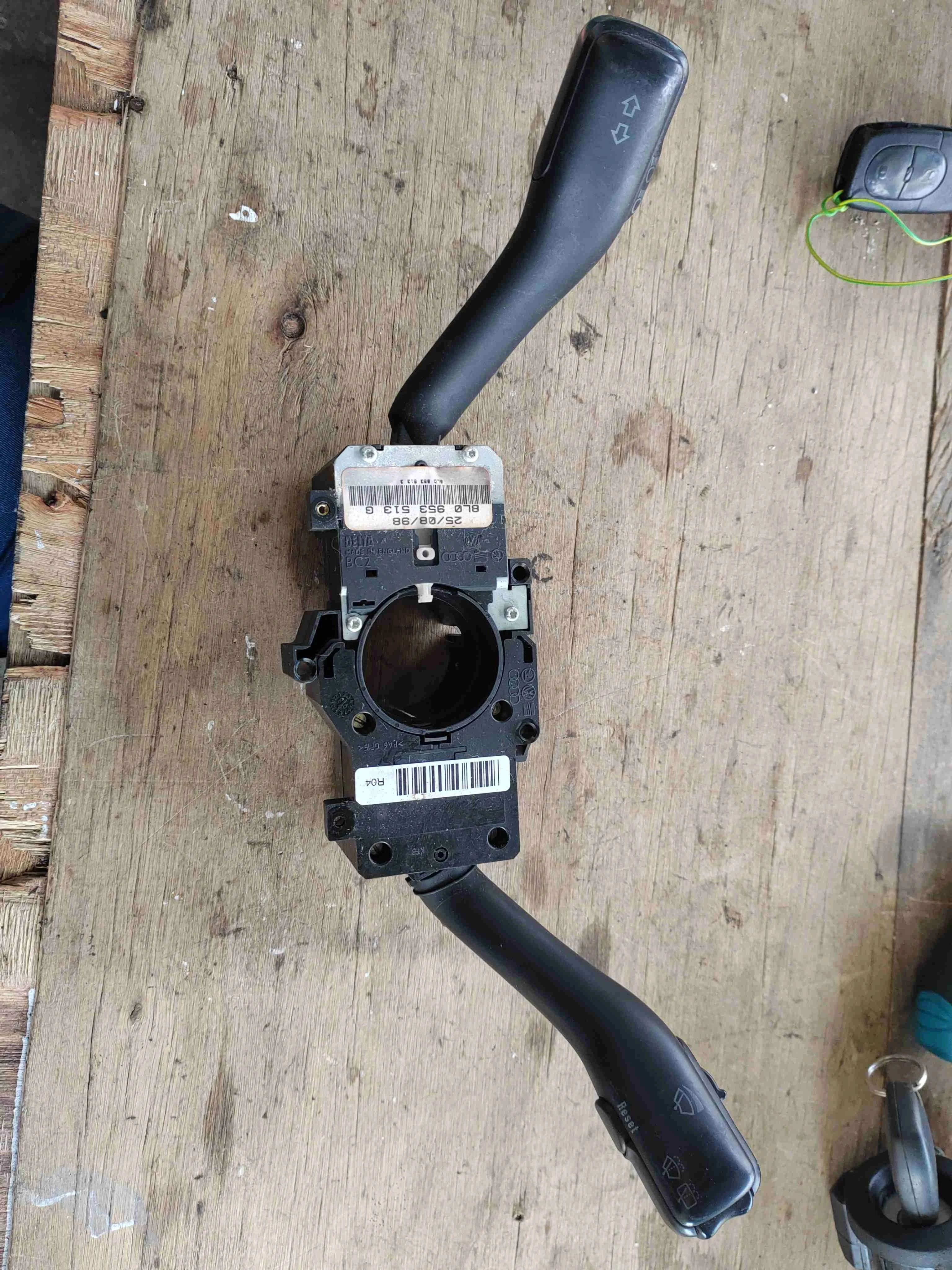 Переключатель подрулевой (стрекоза) Volkswagen Golf 4(1997-2004) 2001 8L0953513G