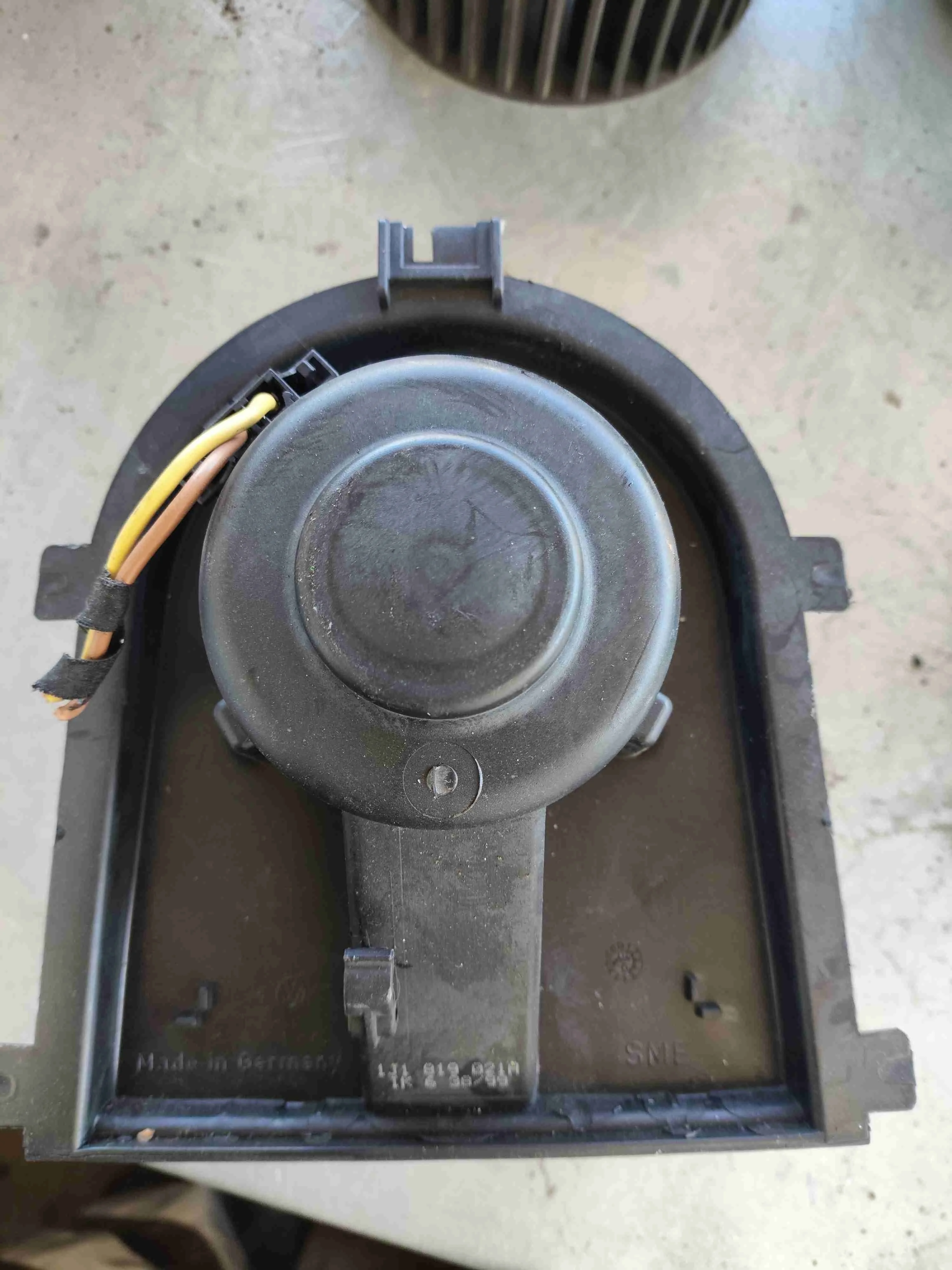 Двигатель отопителя (моторчик печки) Volkswagen Golf 4(1997-2004) 2001 1J1819021A