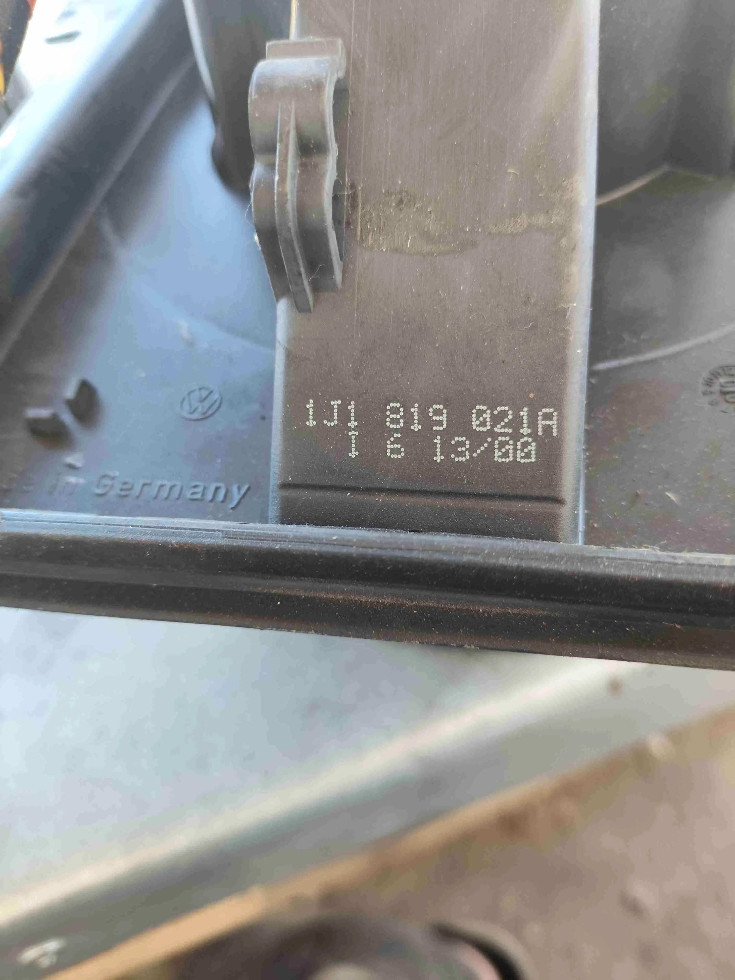 Двигатель отопителя (моторчик печки) Volkswagen Golf 4(1997-2004) 2001 1J1819021A