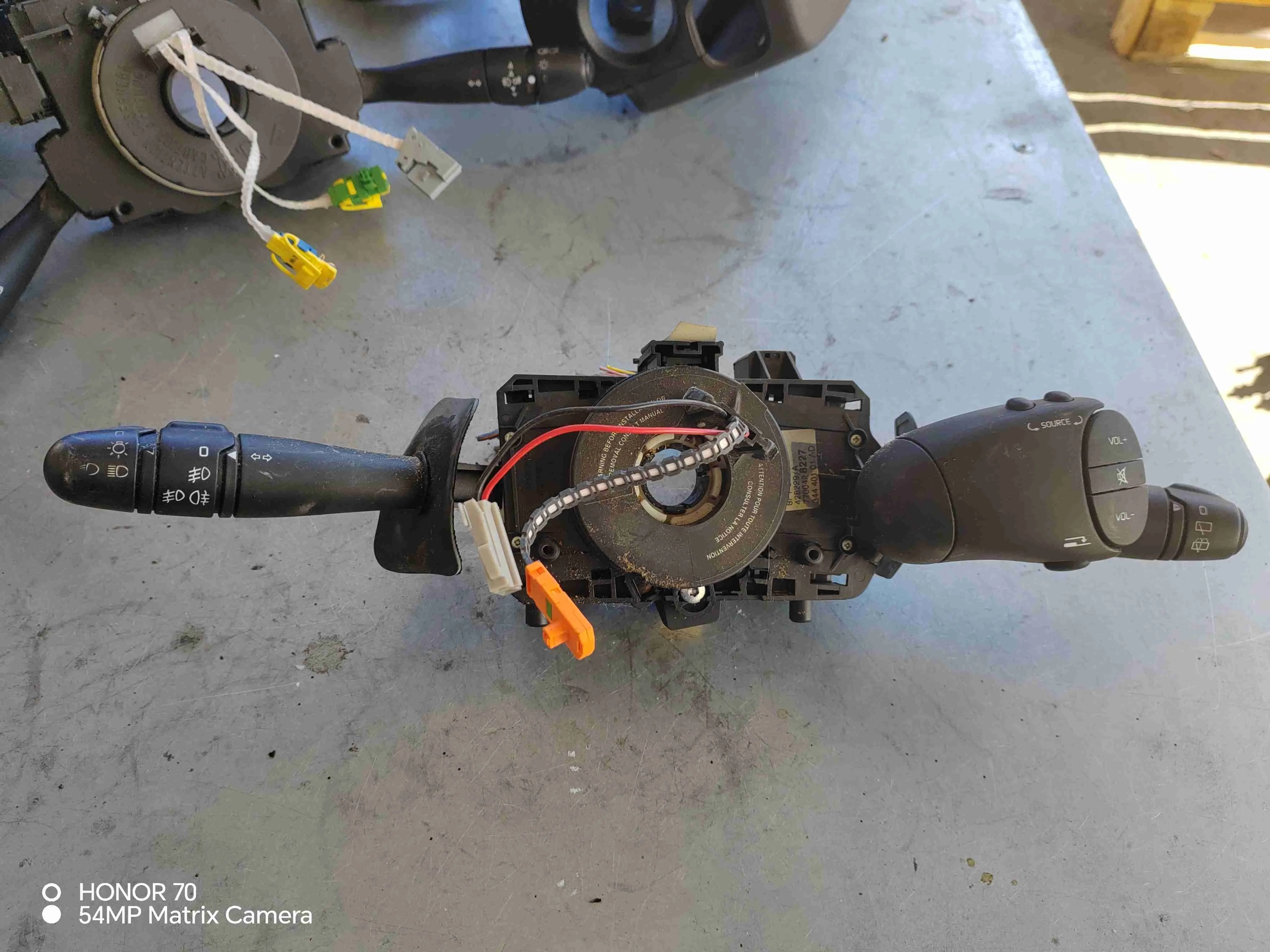 Переключатель подрулевой (стрекоза) Renault Megane 1(1995-2003) 1998 7700428227