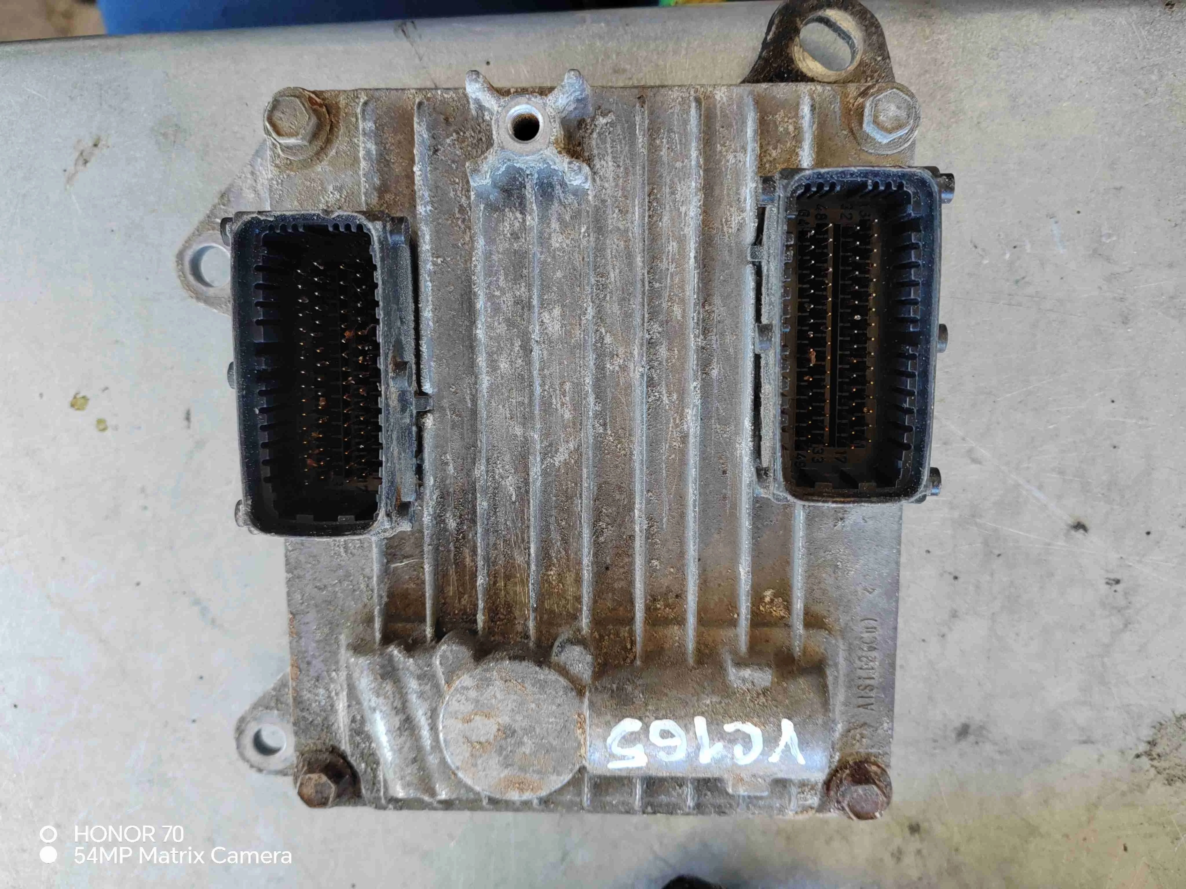 Блок управления двигателем (ЭБУ)) Opel Vectra C(2002-2009) 2004 55351342